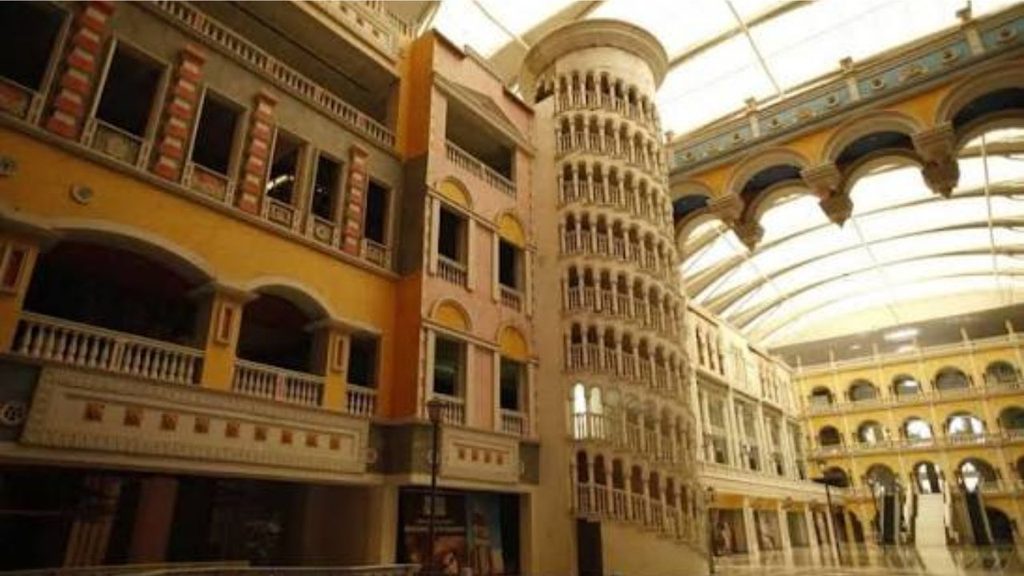 Venice Mall Nearest Metro